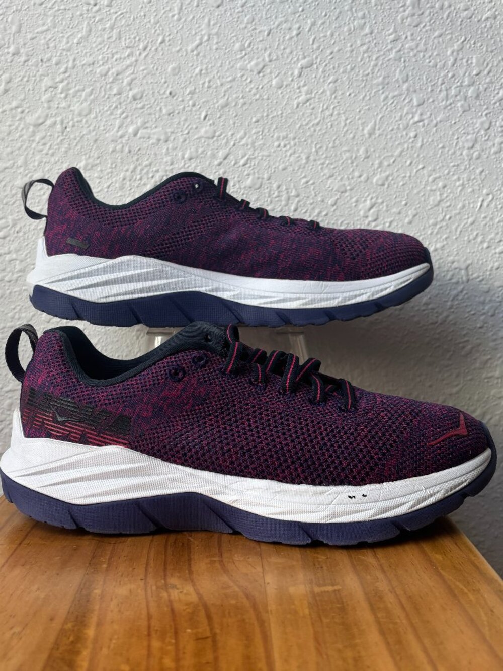 HOKA Mach athletic sneakers womens 7 purple running gym fitness shoes